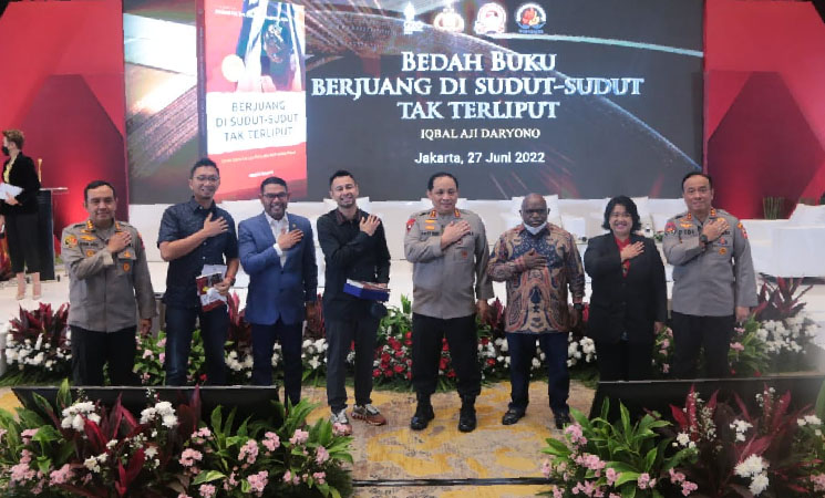 Berjuang_di_Sudut-Sudut_Tak_Terliput_2.jpg