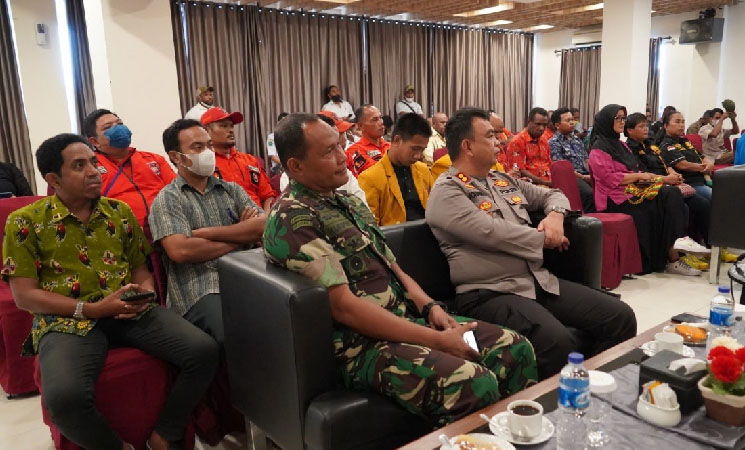 Rajut_Nyaman_Tenun_Kebangsaan_2.jpg
