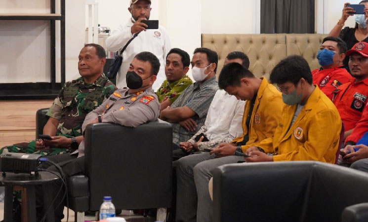 Rajut_Nyaman_Tenun_Kebangsaan_3.jpg